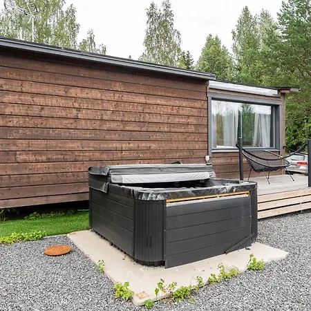 Private Himosranta Glass Suite & Jacuzzi * Jämsä