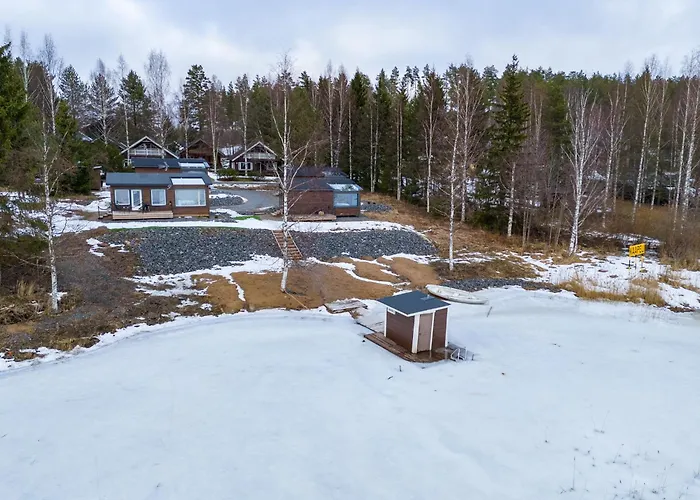 Private Himosranta Glass Suite & Jacuzzi בית נופש