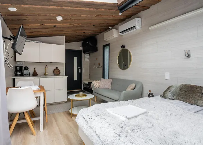 Private Himosranta Glass Suite & Jacuzzi בית נופש *